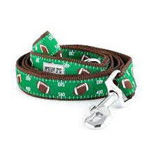 Load image into Gallery viewer, The Worthy Dog Football Field Lead